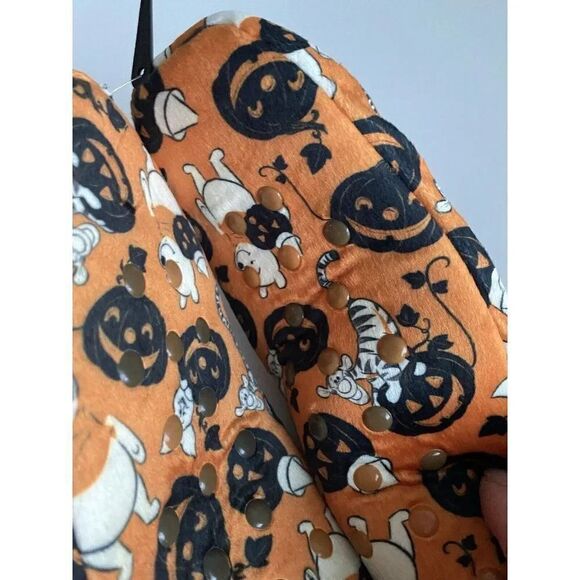 Disney Winnie The Pooh Snuggle Toes No Slip Slipper Socks Halloween  Sz 4-10 NEW - Picture 5 of 8